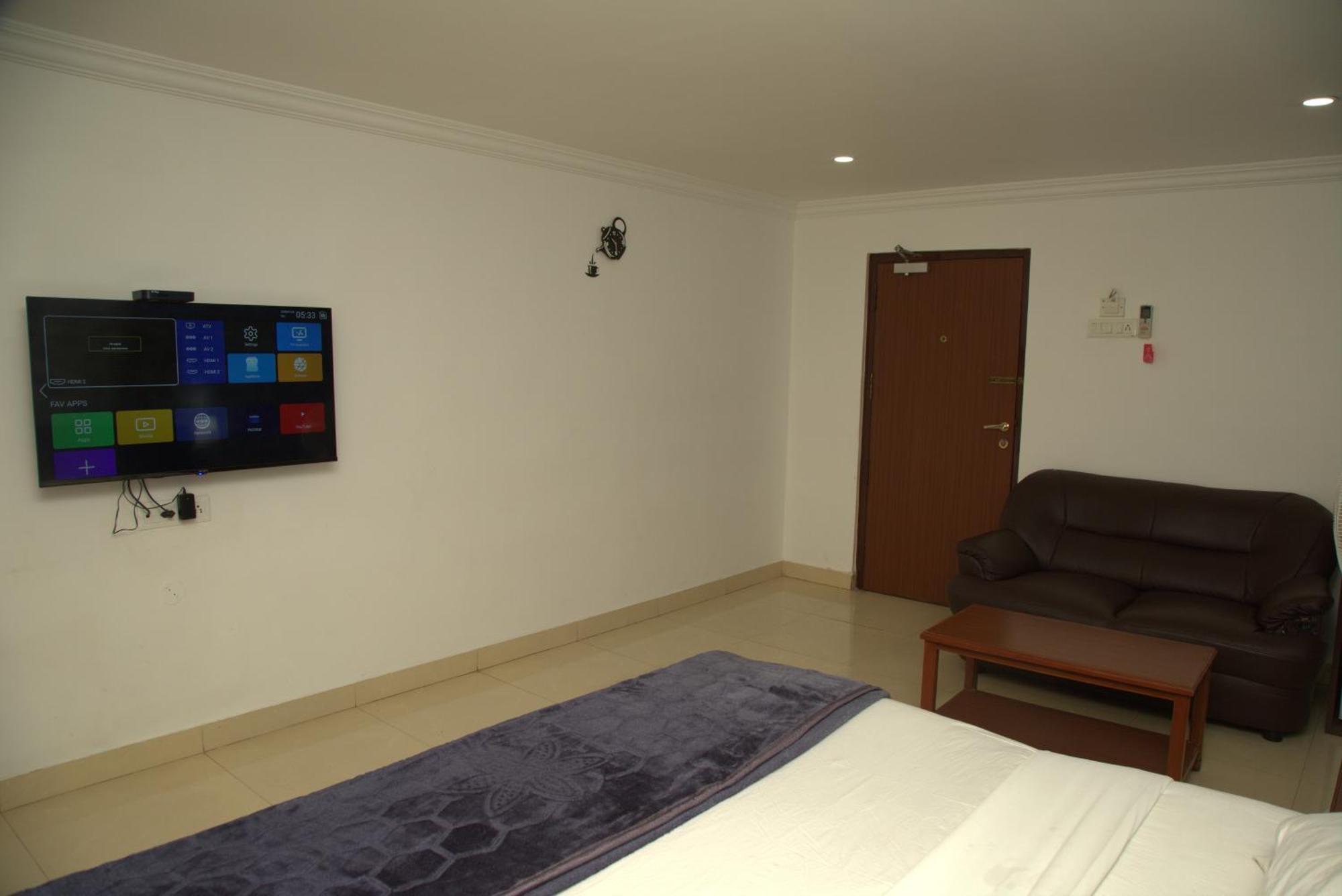 Kings Egmore Hotel 3*